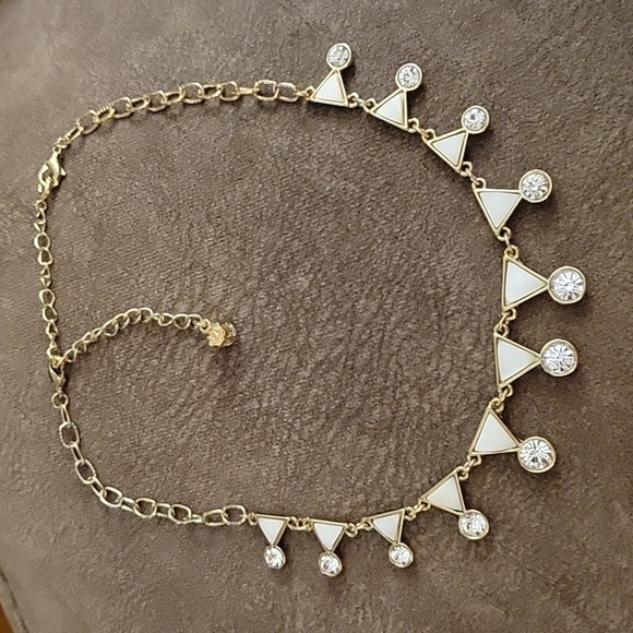 3/$30 Vtg Art Deco White Triangle Rhinestone Chain Necklace - Picture 2 of 7